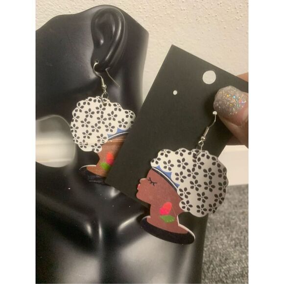 Afrocentric Earrings   - Picture 2 of 2
